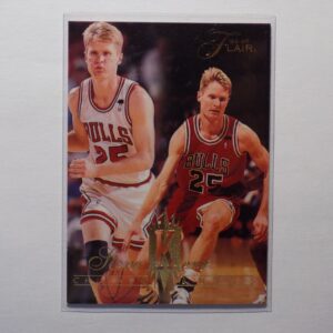 A Kerr, Steve basketball card with two players on it.