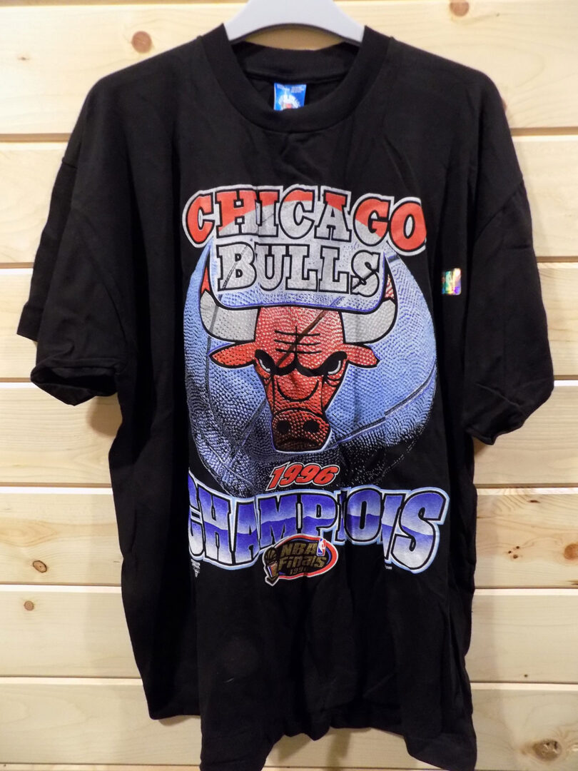 Chicago Bulls XL Black 1996 NBA Champs T-shirt