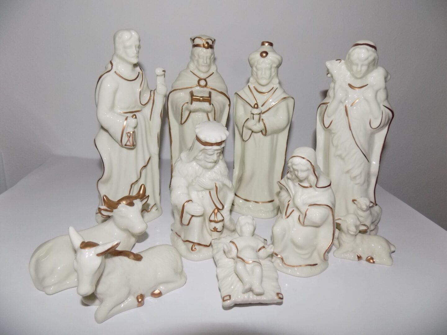 Christmas Nativity White Ceramic with Gold Trim