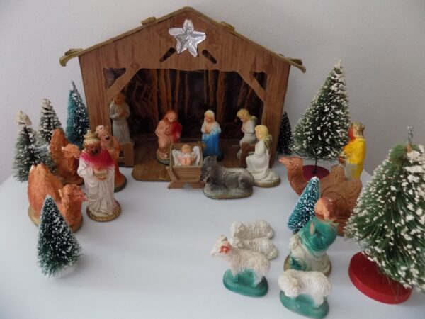 Christmas Nativity Set Vintage pieces