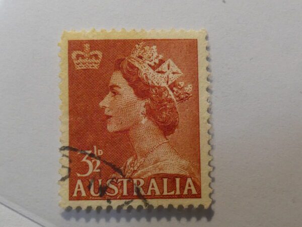 Australia 3 1/2 Stamp red