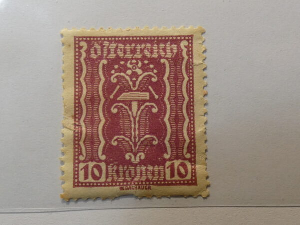 Austria 10 Stamp red