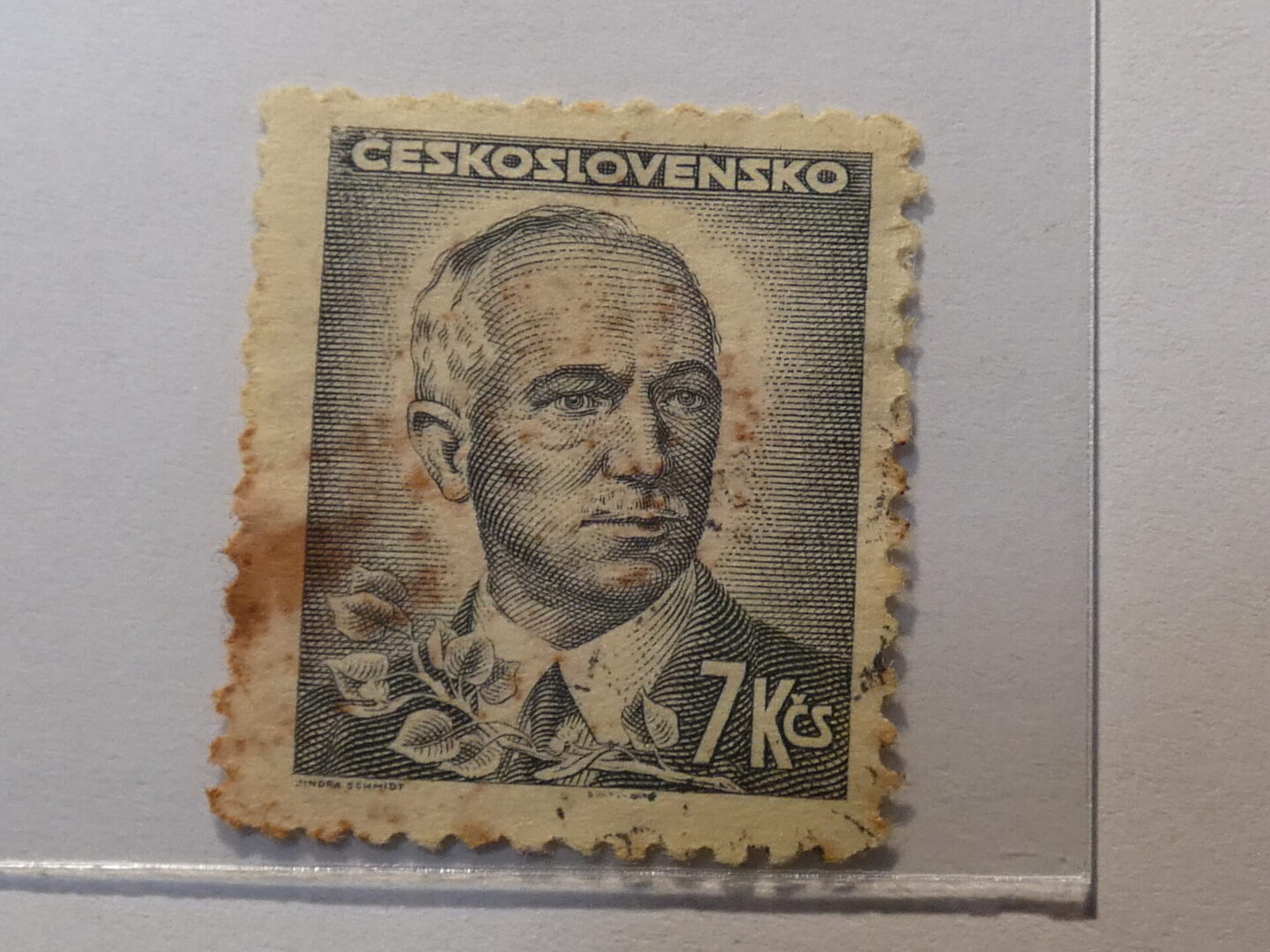 Ceskoslovensko 7KCS Stamp gray