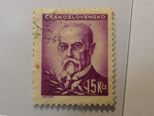 Ceskoslovensko 15K Stamp purple