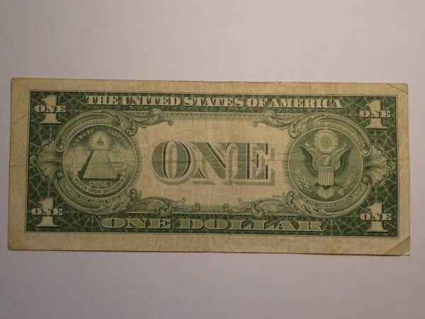 One US dollar bill, front side.