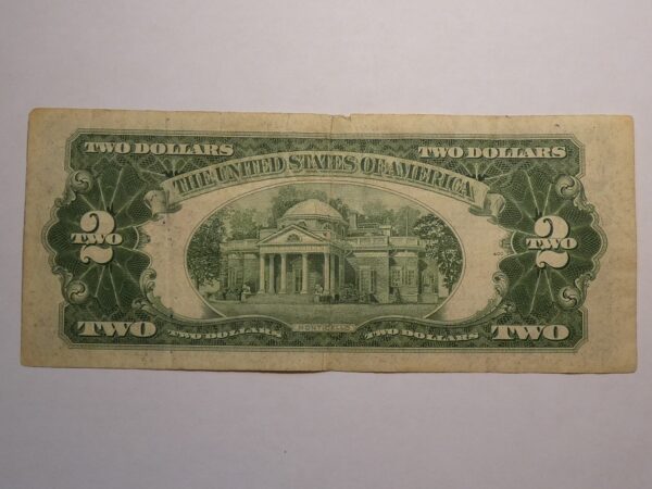 Two dollar bill featuring Monticello.